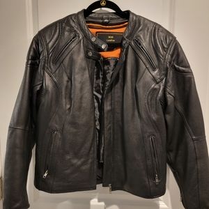Women's motorcycle Jacket Black Soft Leather Size x-large never worn